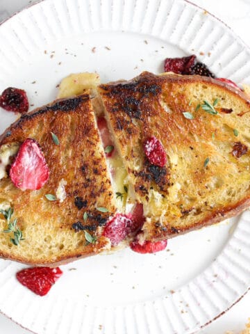 Brie grilled cheese with honey and strawberries.